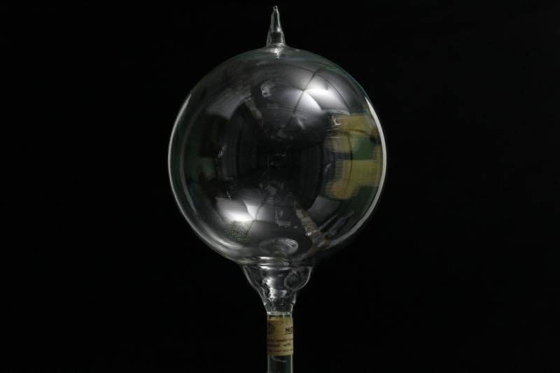 Sample of the element Helium in the Periodic Table